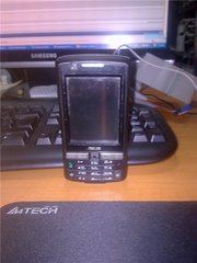 Коммуникатор Asus P750 (3G,  WiFi,  GPS,  3 Mpx,  Windows Mobile)